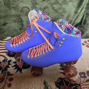 Moxi Beach Bunny Roller Skates - Periwinkle Sunset (Toe Caps included)
